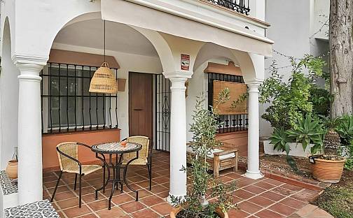 Prodej bytu 2+1 100 m², Estepona, Španělsko