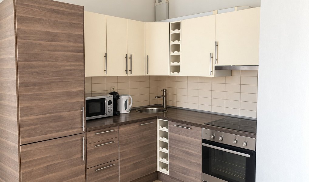 Prodej bytu 1+kk 42 m², Praha – náhled fotky 3
