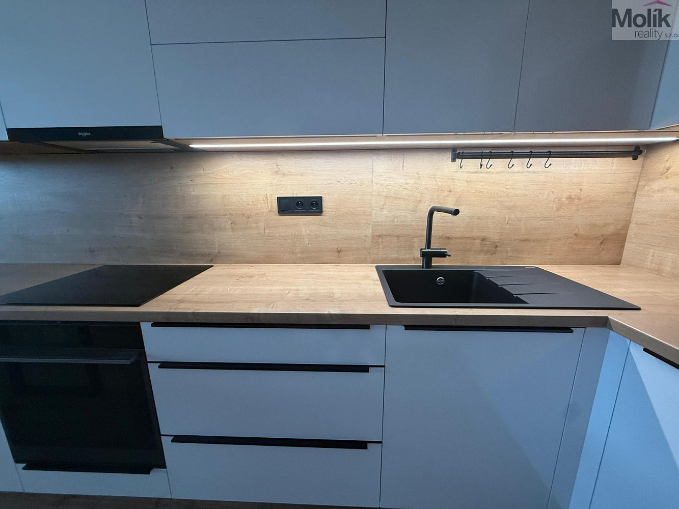 Pronájem bytu 2+kk 40 m² – pohled 3