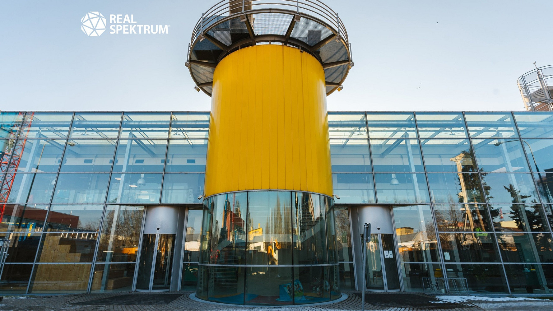 Pronájem kanceláře 1 000 m² – fotografie 2