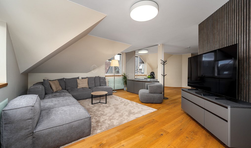 Prodej domu 546 m² s pozemkem 1 608 m², Zvole – náhled fotky 29