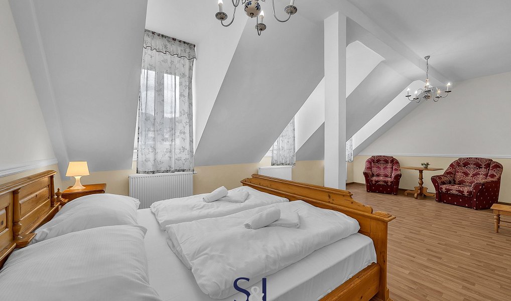 Prodej ubytovacího objektu 819 m², Karlovy Vary – náhled fotky 29