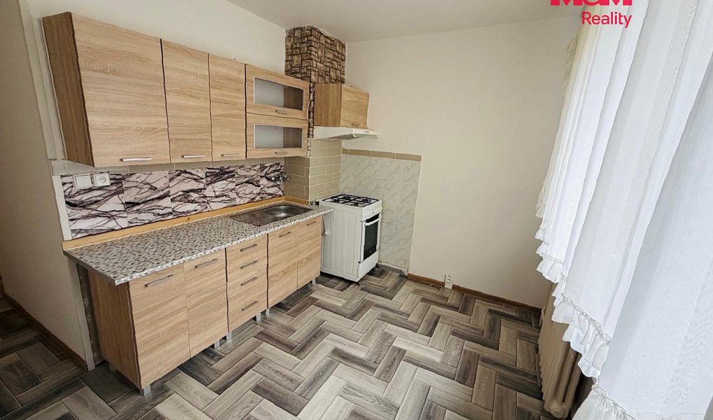 Pronájem bytu 2+1 61 m², Chomutov – náhled fotky 2