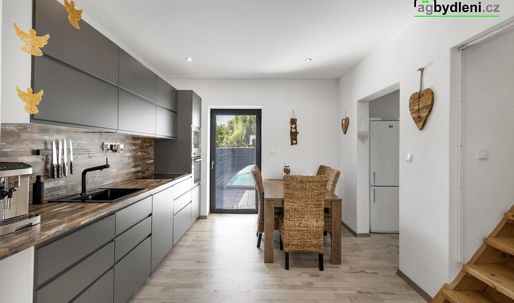 Prodej domu 140 m² s pozemkem 355 m², Chotěšov – náhled fotky 3