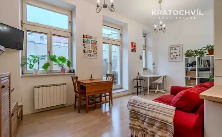 Pronájem bytu 1+kk 32 m²