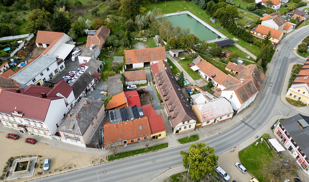 Prodej ubytovacího objektu 480 m², Starý Plzenec – náhled fotky 34