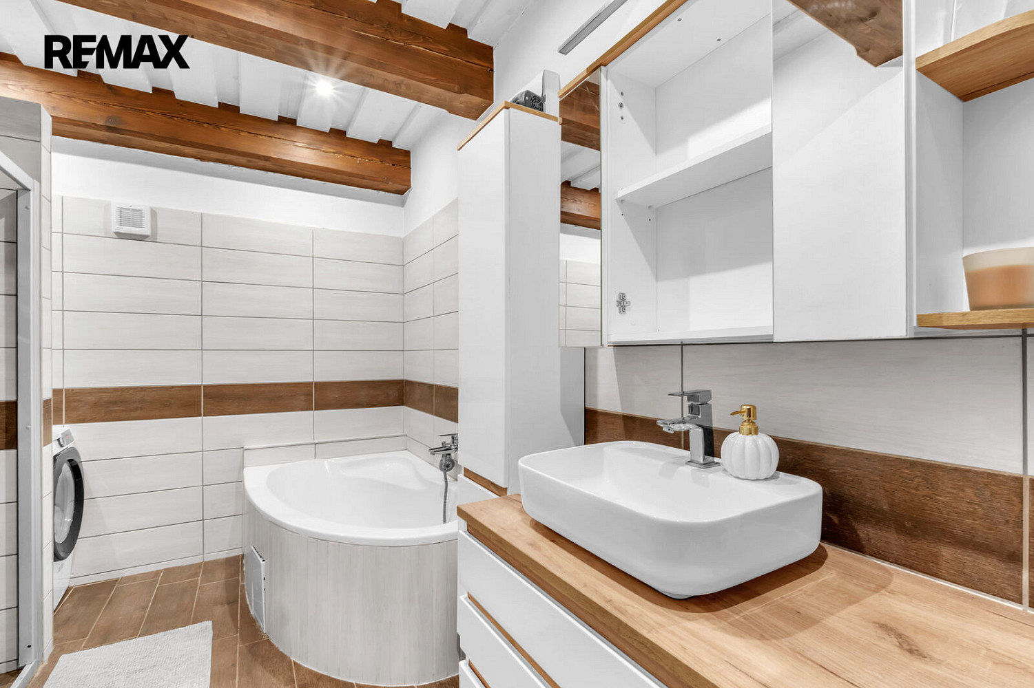 Prodej domu 136 m² s pozemkem 970 m² – fotografie 5