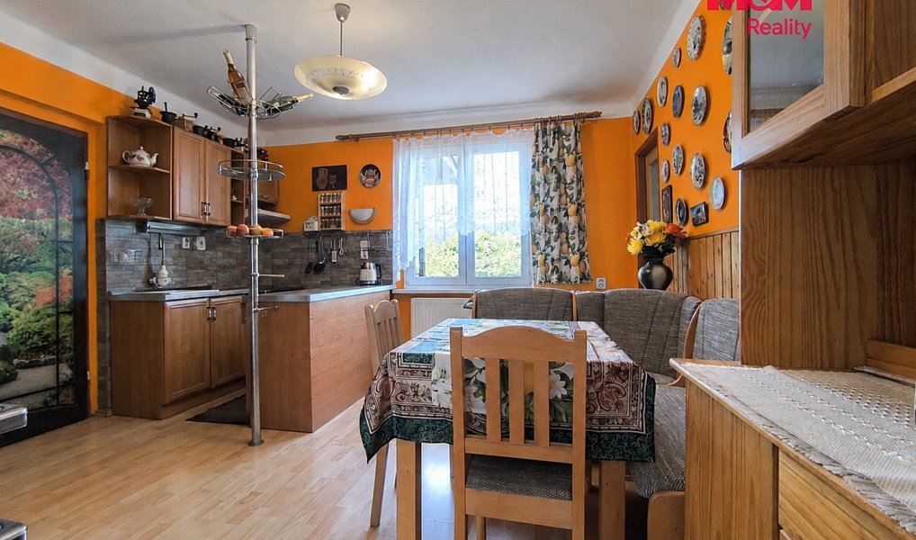 Prodej domu 105 m² s pozemkem 870 m², Humpolec – náhled fotky 2
