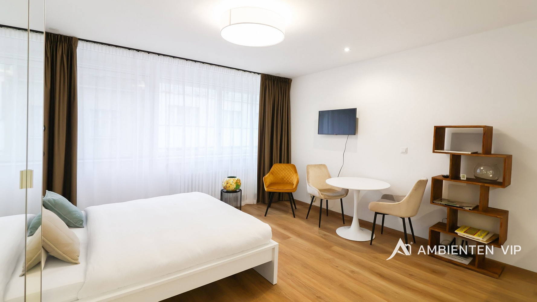 Pronájem bytu 1+kk 28 m² – pohled 4