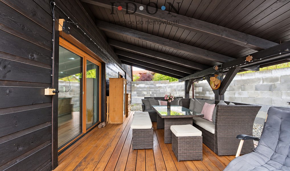 Prodej domu 130 m² s pozemkem 945 m², Oznice – náhled fotky 22
