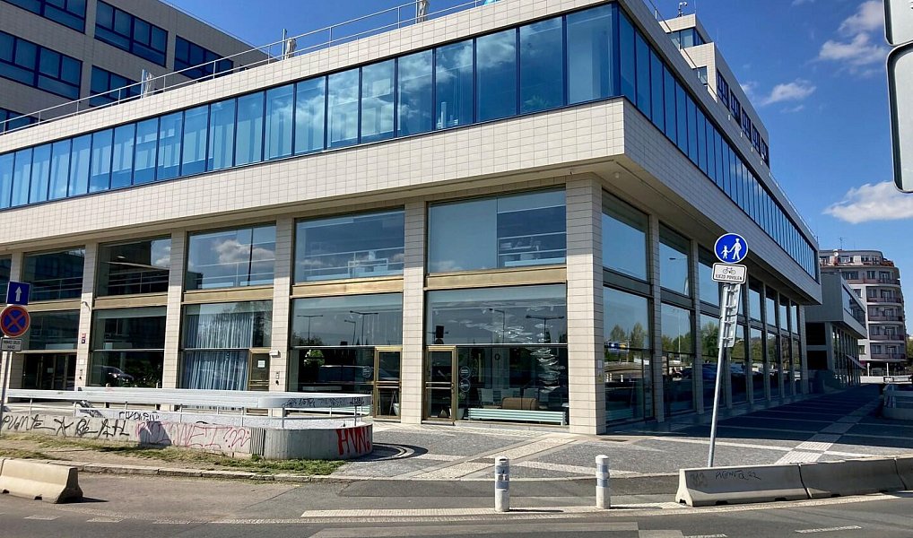 Pronájem obchodních prostor 242 m², Praha – náhled fotky 2