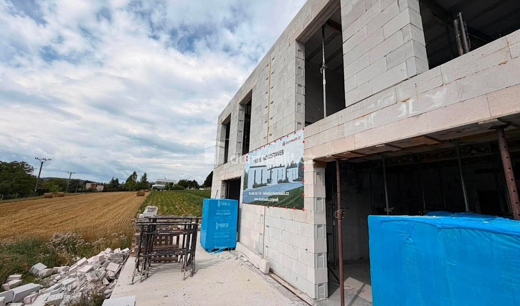 Prodej domu 118 m² s pozemkem 484 m², Zlín – náhled fotky 22