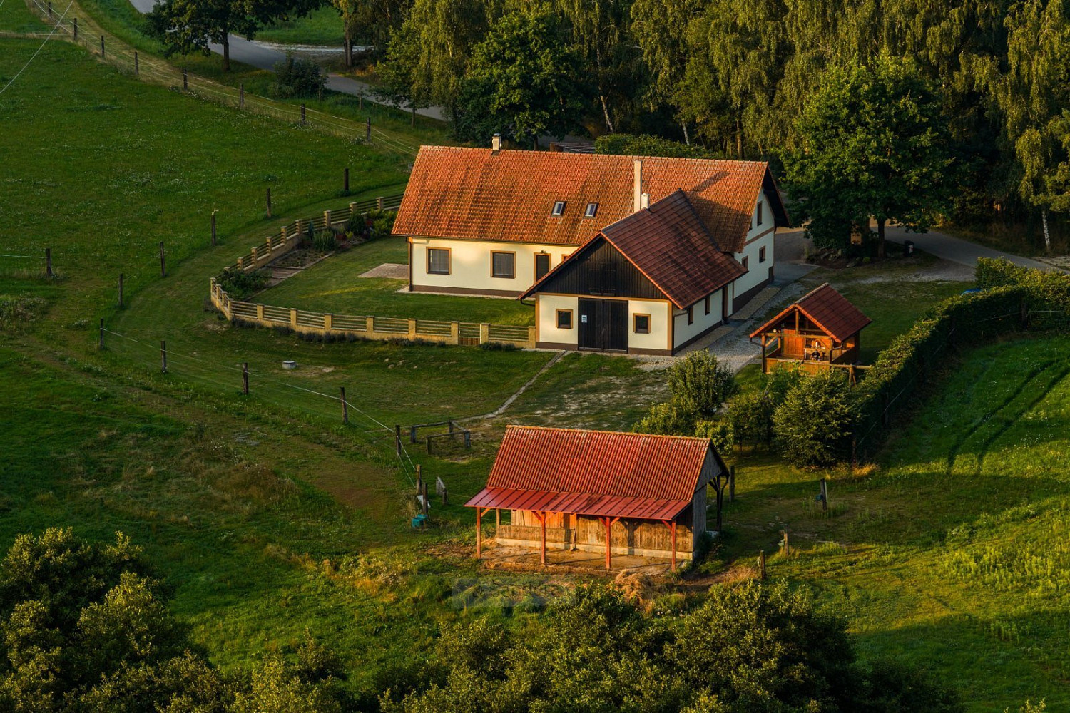 Prodej domu 474 m² s pozemkem 4 553 m²