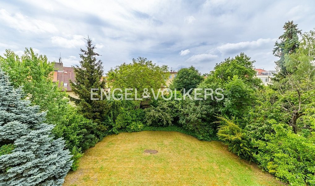 Pronájem domu 514 m² s pozemkem 644 m², Praha – náhled fotky 13