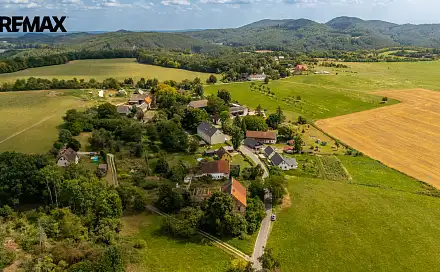 Prodej stavebního pozemku 2 960 m², Blatce, okres Česká Lípa