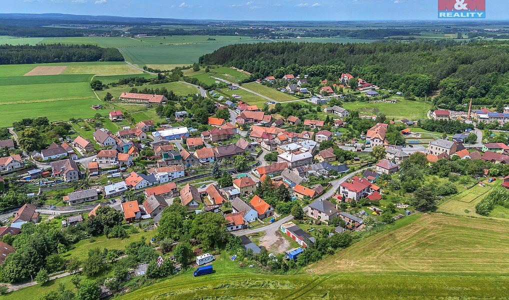 Prodej domu 186 m² s pozemkem 186 m², Hroubovice – náhled fotky 8