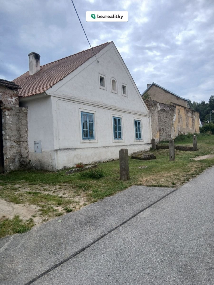 Prodej domu 95 m² s pozemkem 2 793 m²
