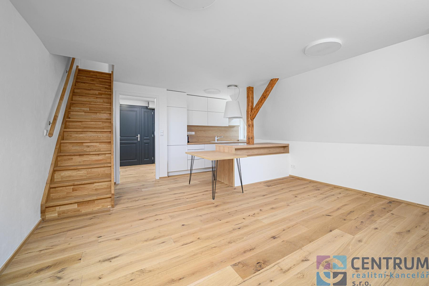 Pronájem bytu 3+kk 87 m² – fotografie 3