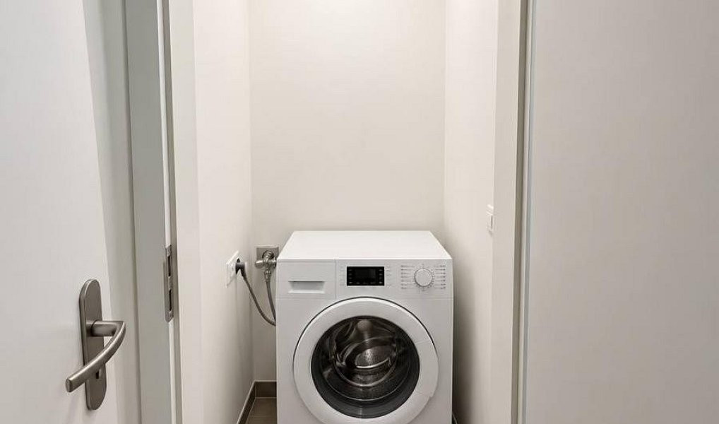 Pronájem bytu 2+kk 67 m², Praha – náhled fotky 12