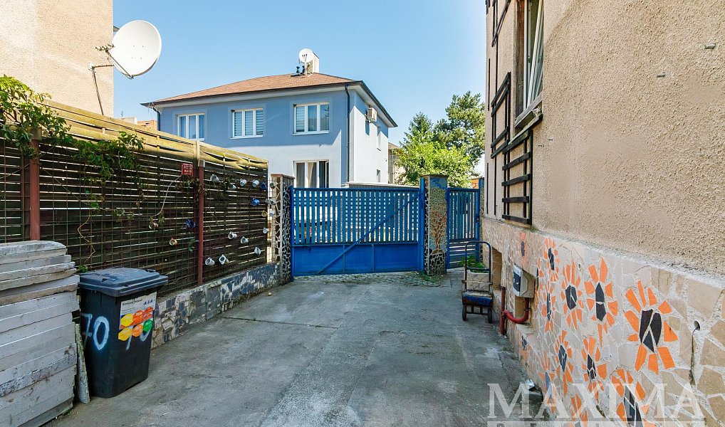 Prodej domu 180 m² s pozemkem 566 m², Polerady – náhled fotky 3