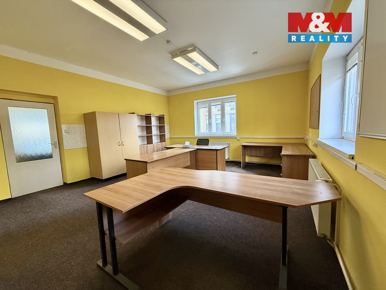 Pronájem kanceláře 97 m² — photo 2