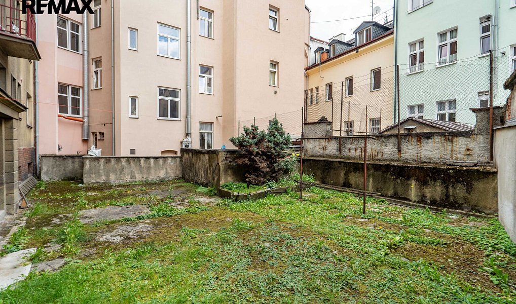 Pronájem bytu 3+kk 82 m², Karlovy Vary – náhled fotky 23