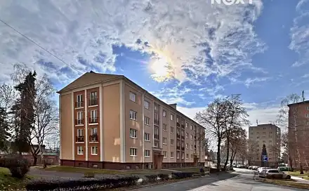 Pronájem bytu 2+1 60 m², Školní, Nová Role, okres Karlovy Vary