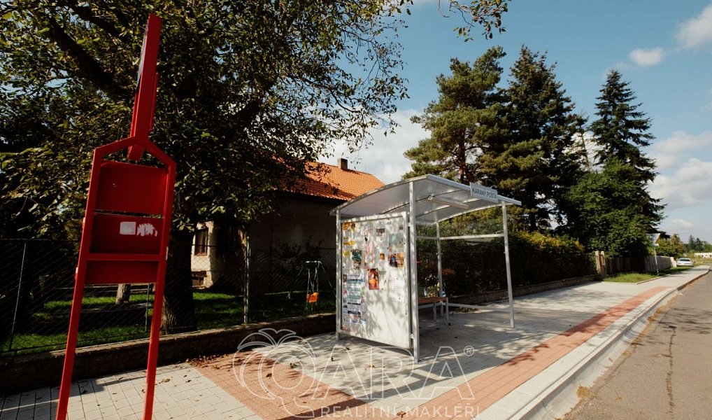 Prodej stavebního pozemku 992 m², Káraný – náhled fotky 10