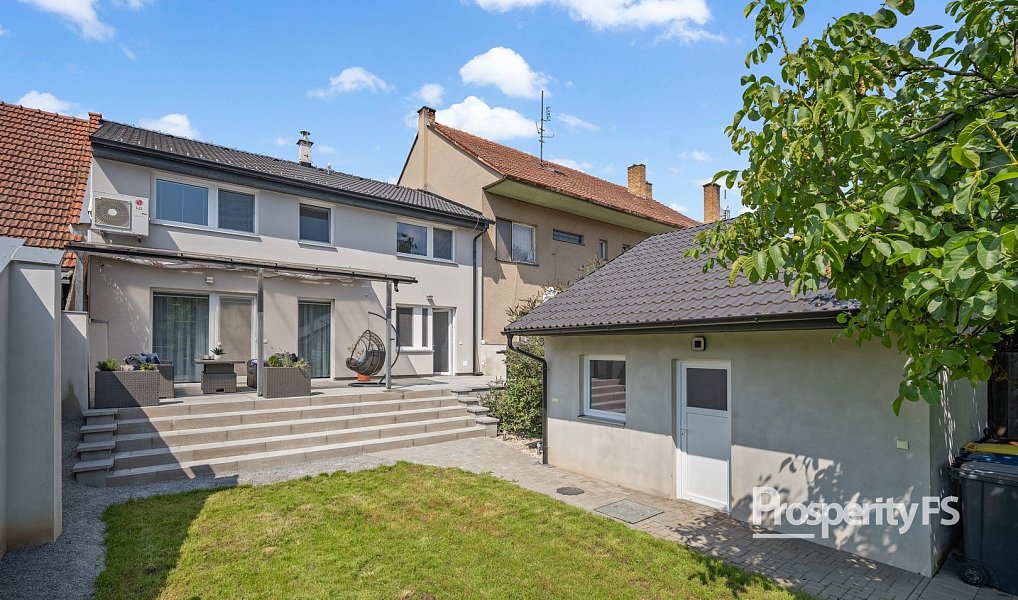 Prodej domu 176 m² s pozemkem 647 m², Knínice – náhled fotky 13
