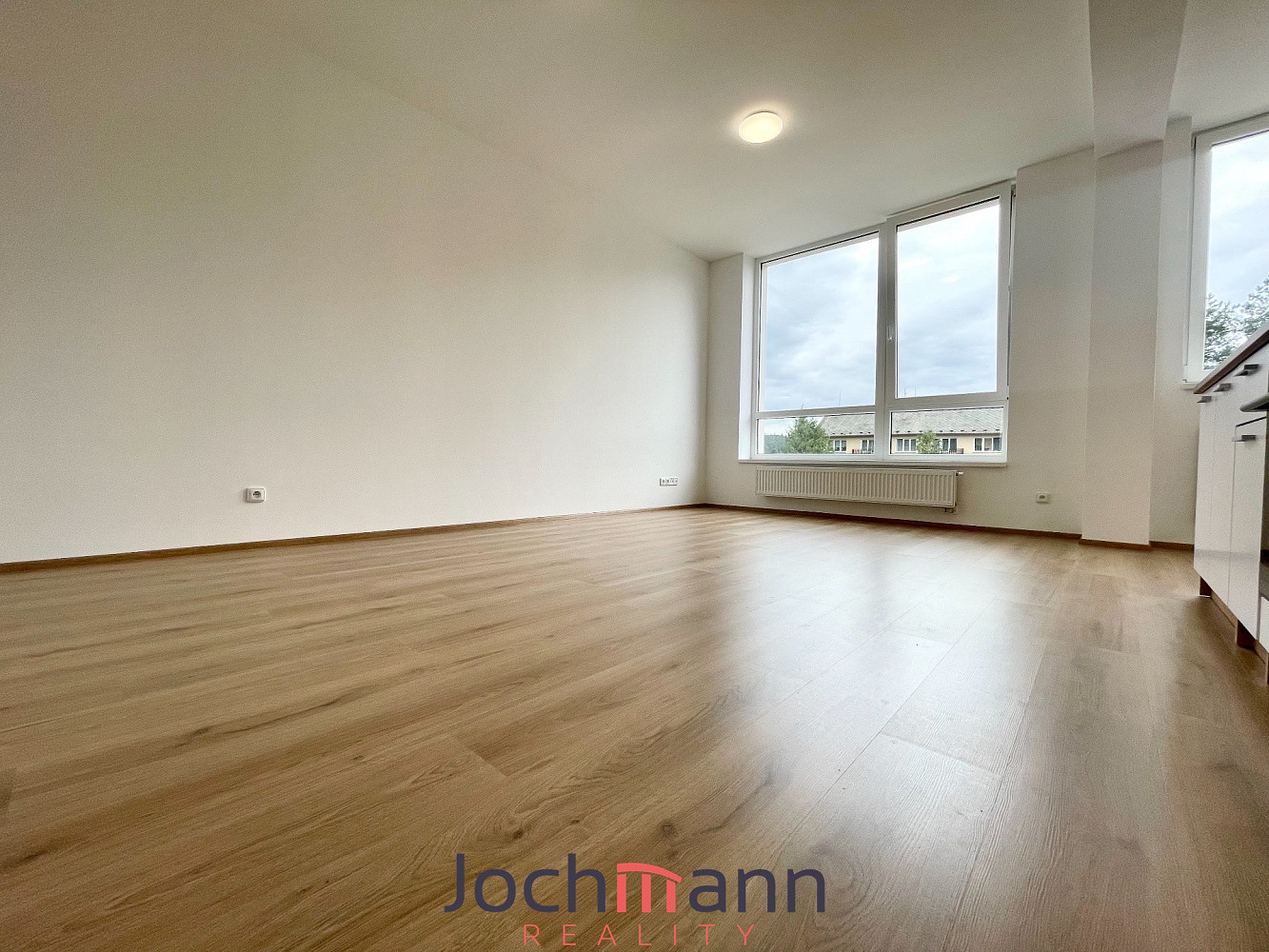 Pronájem bytu 1+kk 38 m² – fotografie 2