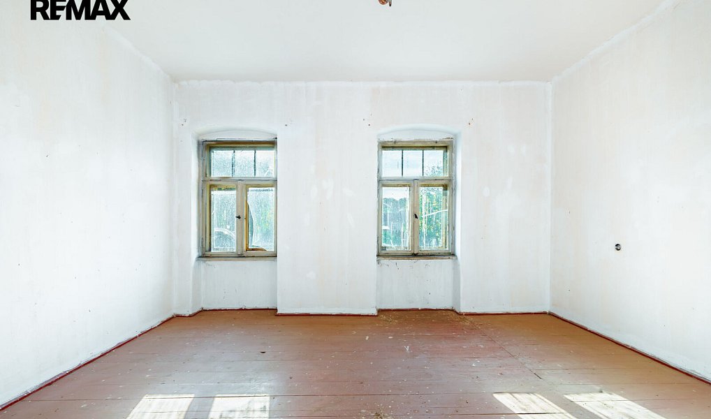 Prodej domu 420 m² s pozemkem 2 411 m², Velká Kraš – náhled fotky 9