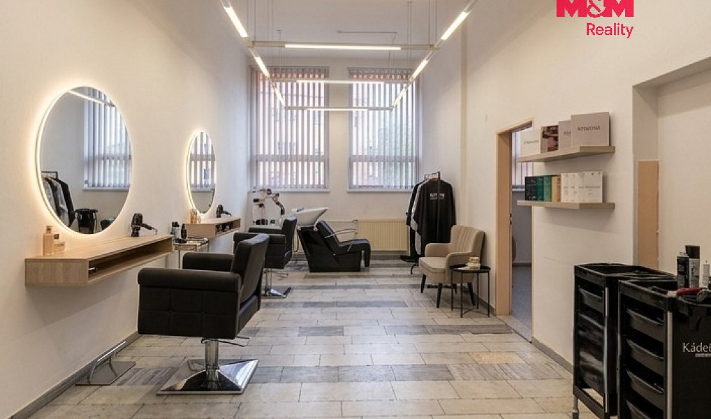 Prodej obchodních prostor 159 m², Chomutov – náhled fotky 2