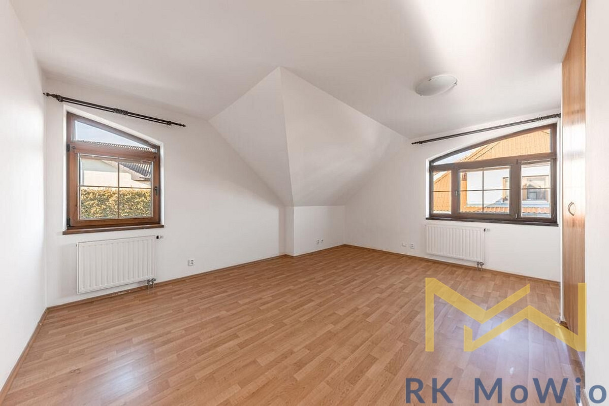 Pronájem domu 390 m² s pozemkem 903 m² – fotografie 3