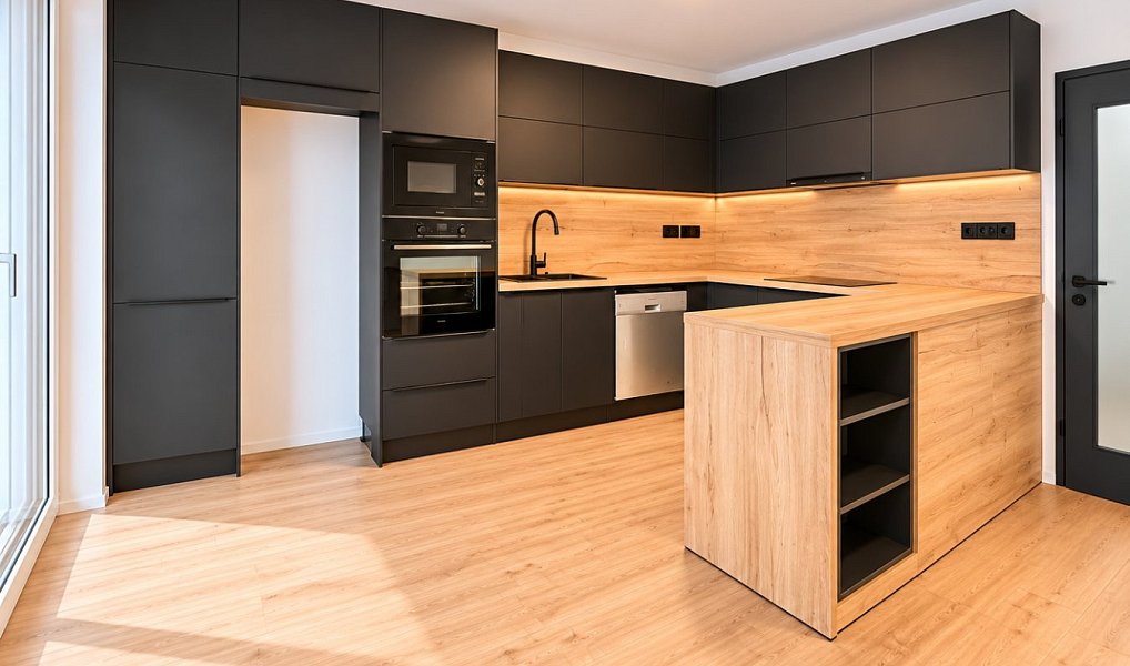Pronájem bytu 4+kk 88 m², Plzeň – náhled fotky 9
