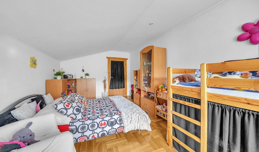Prodej domu 253 m² s pozemkem 5 652 m², Červený Kostelec – náhled fotky 18