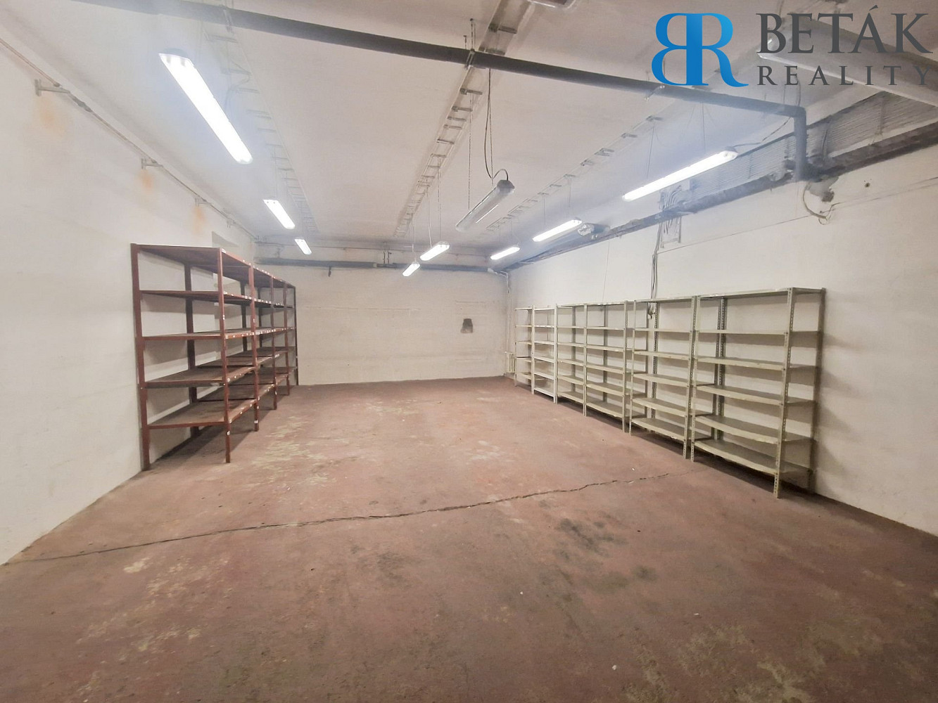 Pronájem obchodních prostor 257 m² – fotografie 2
