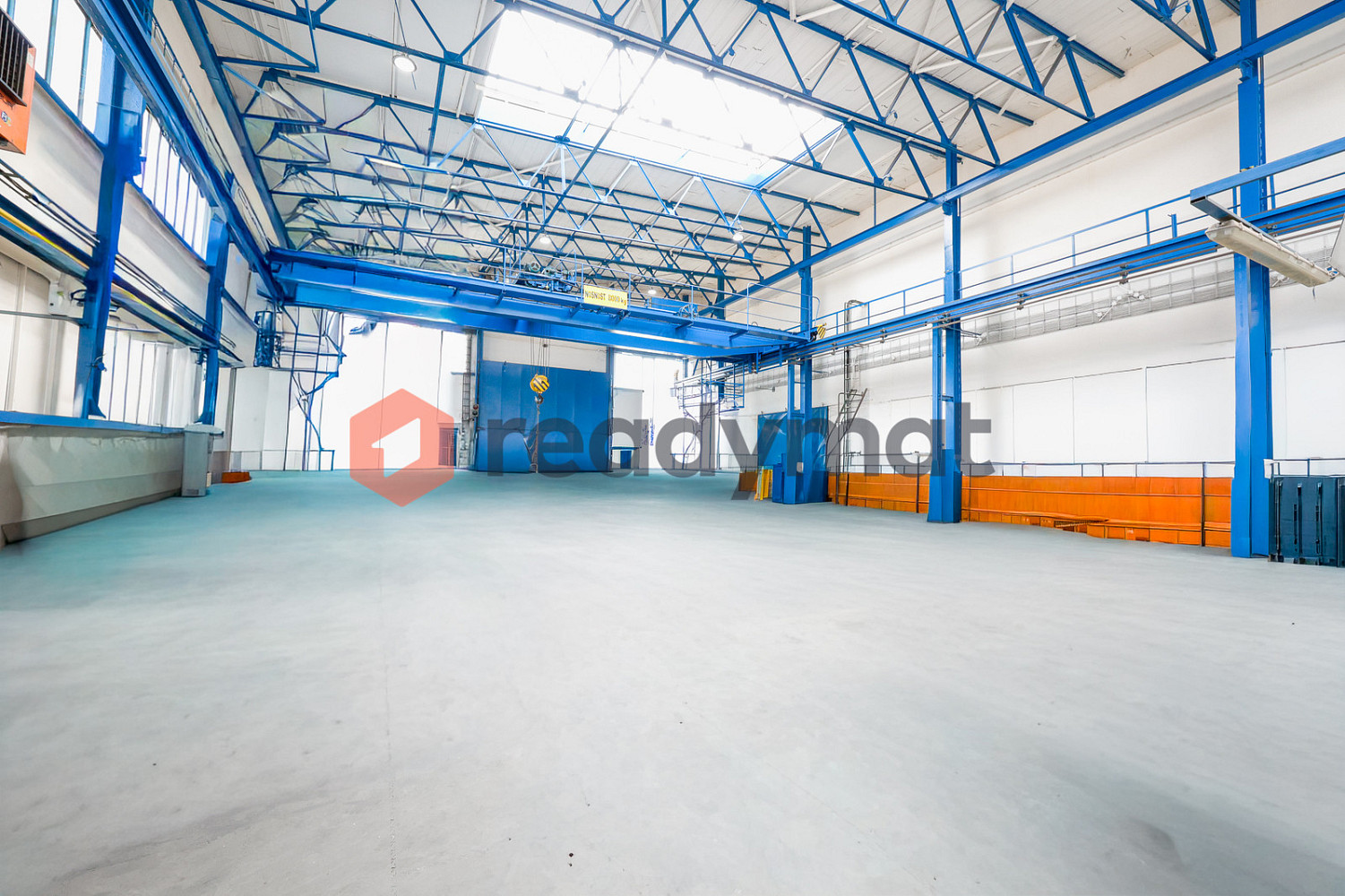 Pronájem skladovacích prostor 518 m²