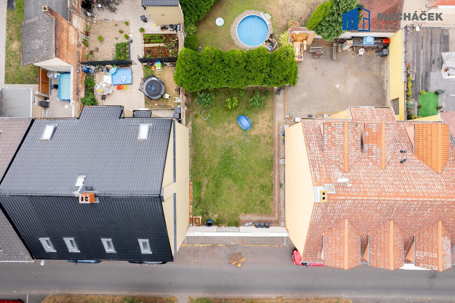 Prodej stavebního pozemku 179 m² – fotografie 4
