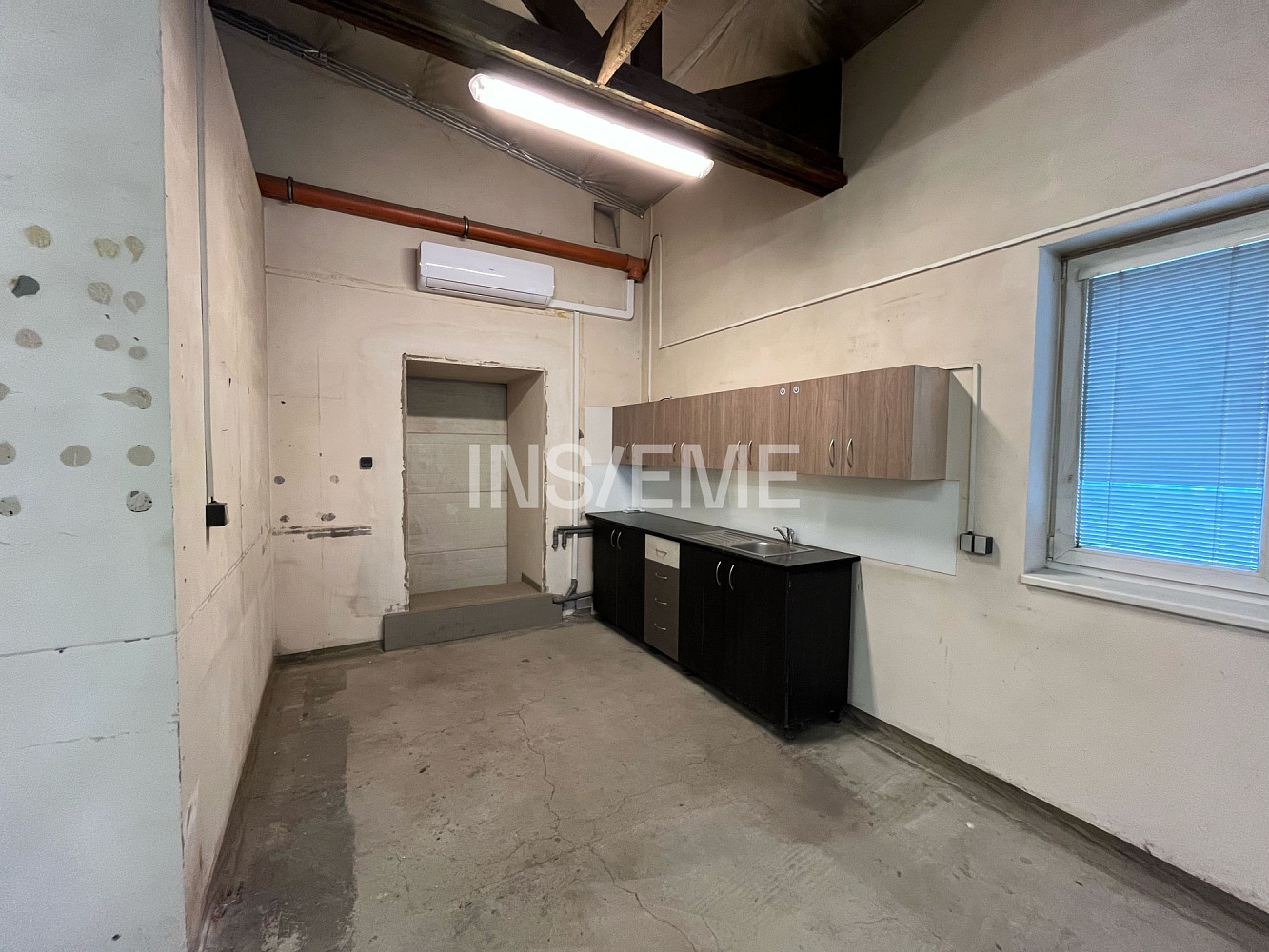 Pronájem výrobních prostor 276 m² – fotografie 3