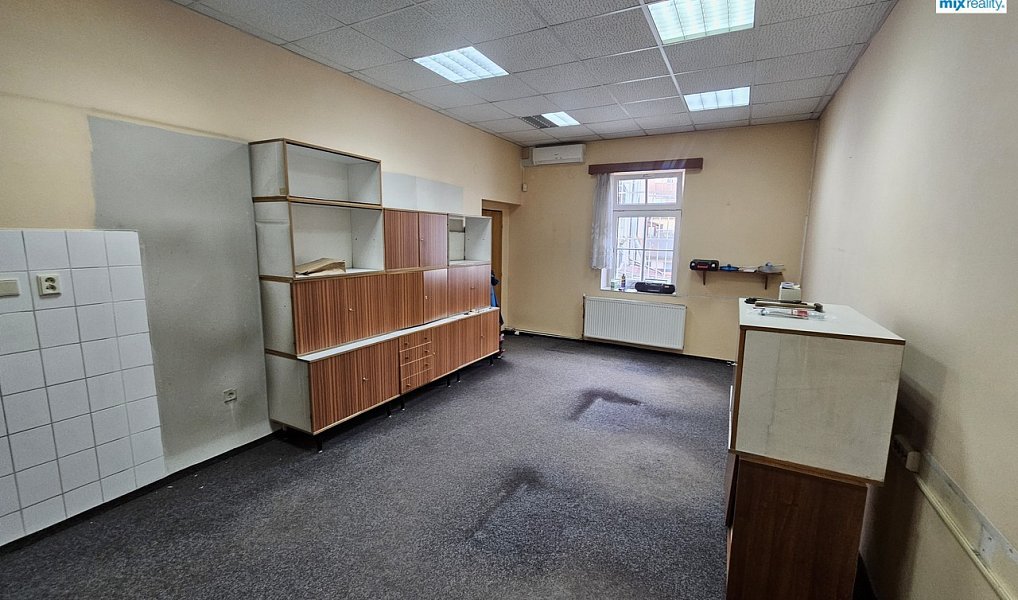 Pronájem kanceláře 58 m², Plzeň – náhled fotky 4