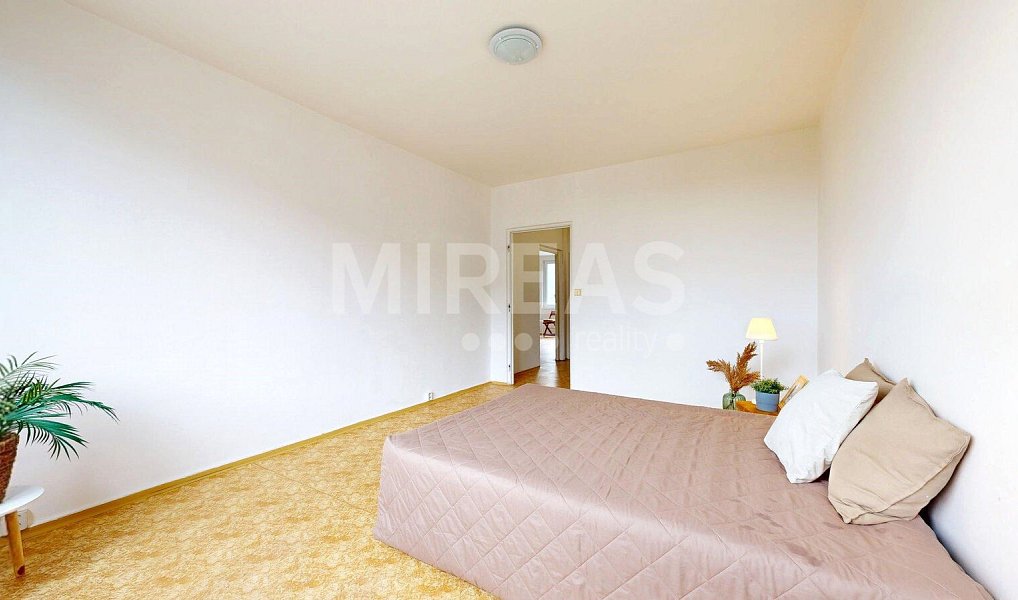 Prodej bytu 2+1 60 m², Milovice – náhled fotky 7