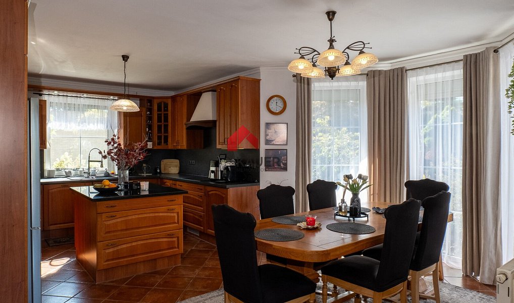 Prodej domu 183 m² s pozemkem 2 021 m², Mohelnice – náhled fotky 4
