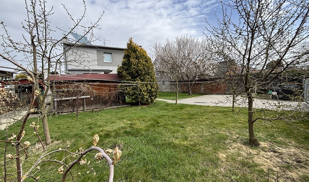 Prodej domu 170 m² s pozemkem 641 m², Uhřičice – náhled fotky 27
