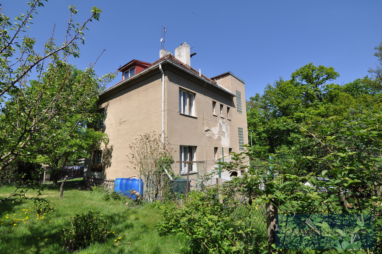 Prodej domu 196 m² s pozemkem 862 m² – pohled 4