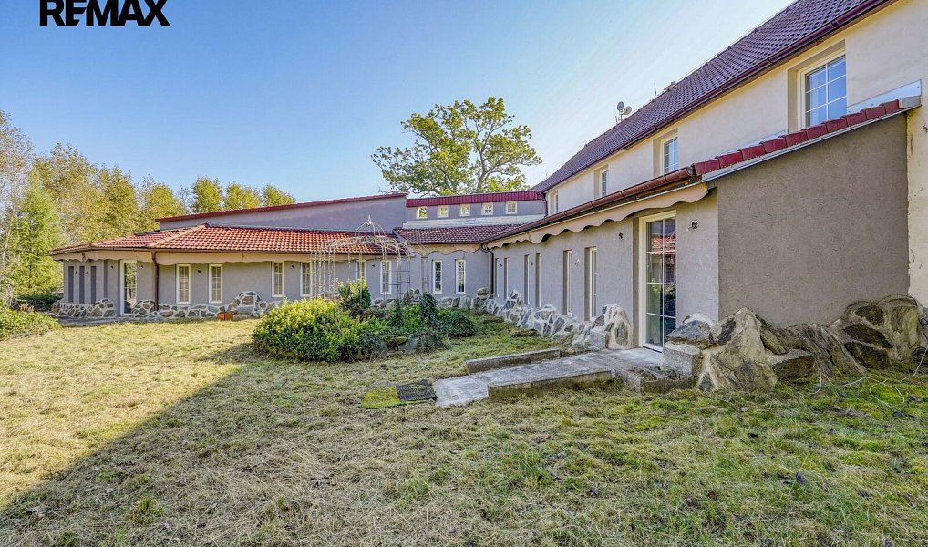 Prodej domu 952 m² s pozemkem 2 493 m², Všeruby – náhled fotky 45