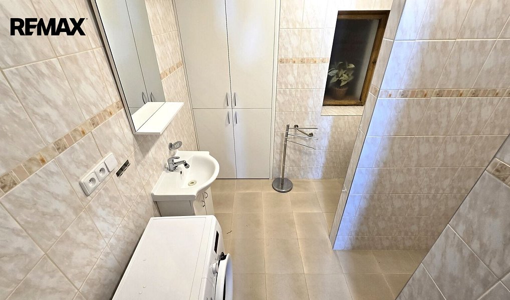 Prodej domu 960 m² s pozemkem 4 964 m², Liběchov – náhled fotky 19