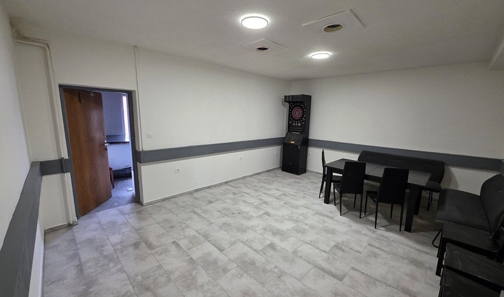 Pronájem obchodních prostor 253 m², Holešov – náhled fotky 6