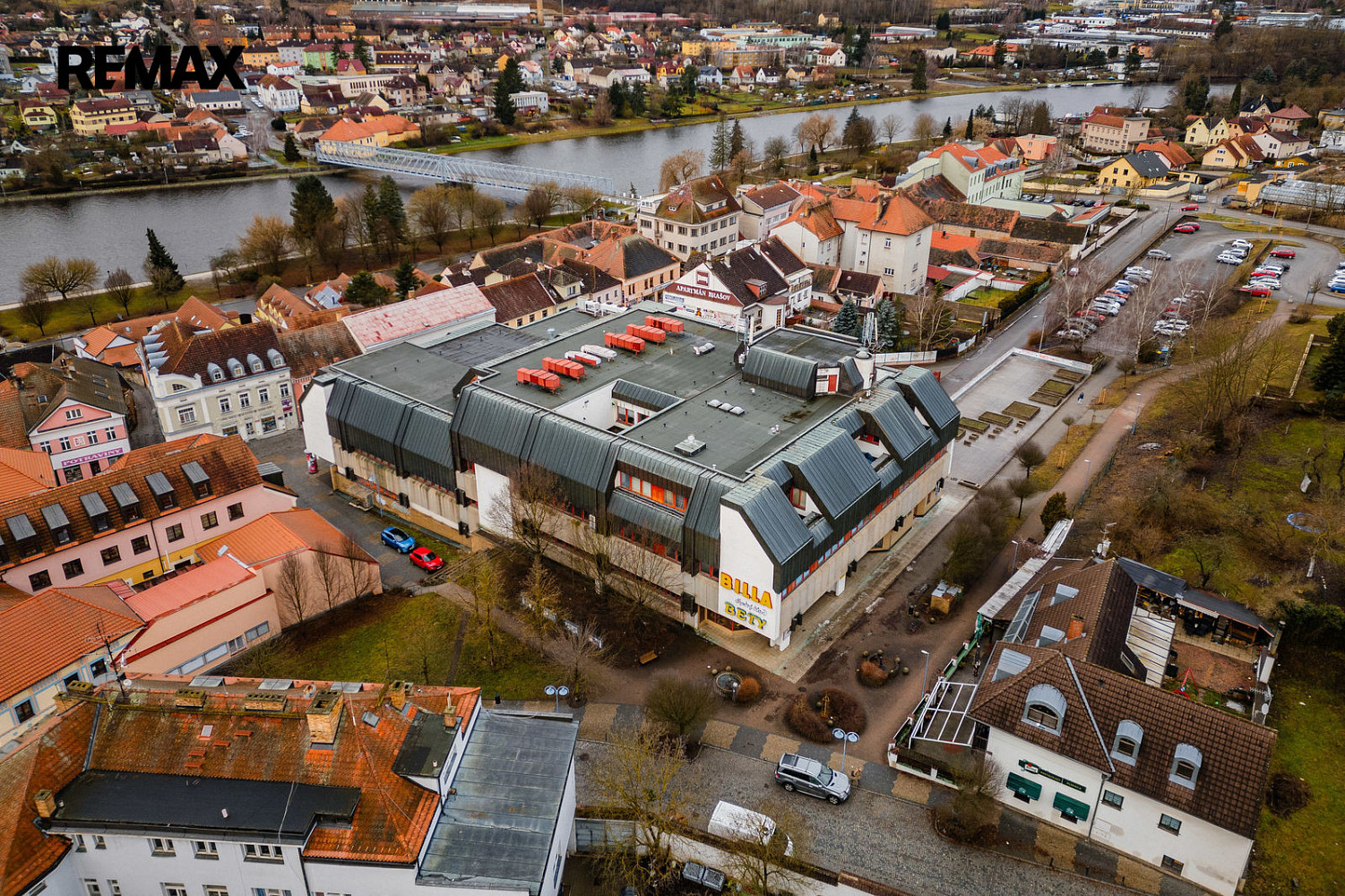 Pronájem obchodních prostor 1 305 m² – fotografie 5