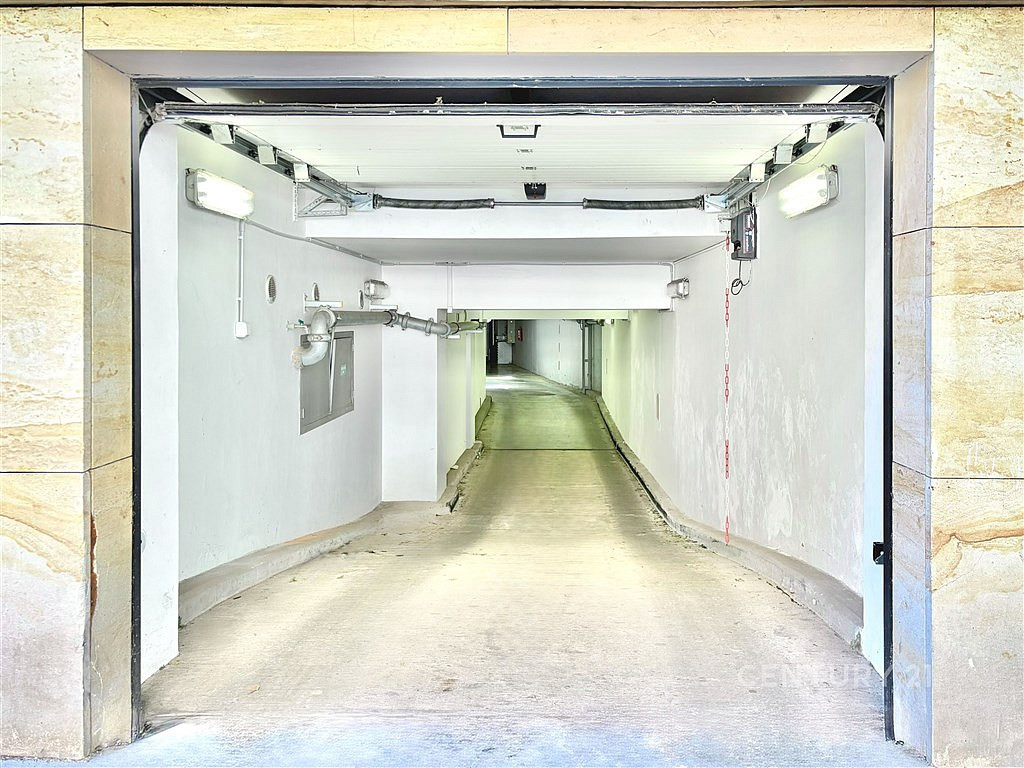 Pronájem garážového stání Praha 3, Vinohrady, ulice Slezská – pohled 4