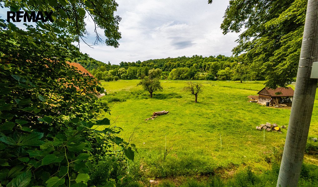 Prodej stavebního pozemku 2 004 m², Beroun – náhled fotky 7